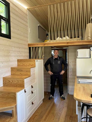 In this Tiny House model, Arnaud Luissier designed optimized storage spaces.