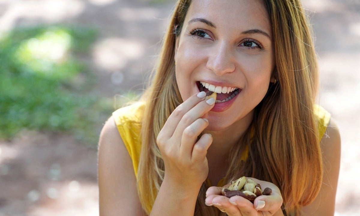 this dried fruit, which is consumed as an aperitif, is better for lowering blood pressure